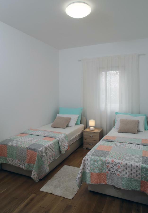 Apartman Zara Ražanj Extérieur photo